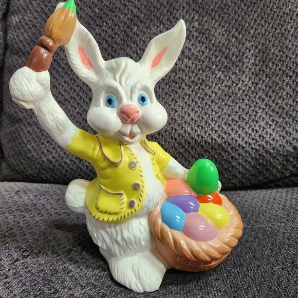 Hand Painted Easter Bunny Rabbit Painted Easter Eggs - Picture 4 of 7